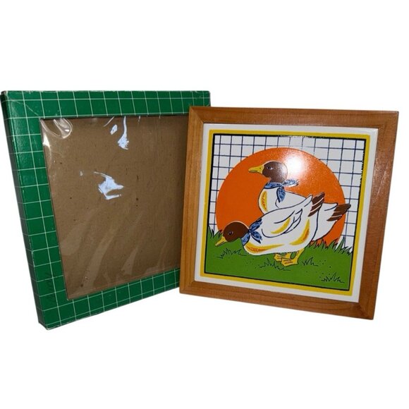New Vintage Wood Frame. Ceramic Tile Trivet Wall Hanging Ducks 7' X 7' - Picture 1 of 6